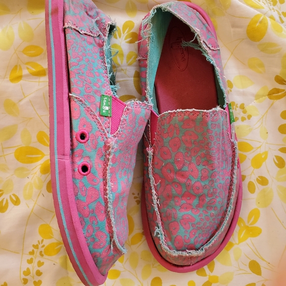 Slip on shoes - Picture 2 of 6